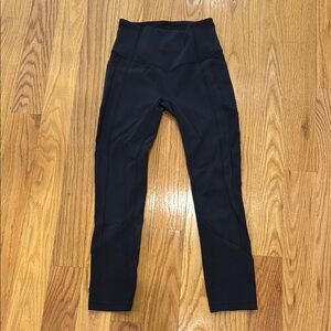 WOMENS size 4 lululemon athletica 23” Black Leggings with pockets